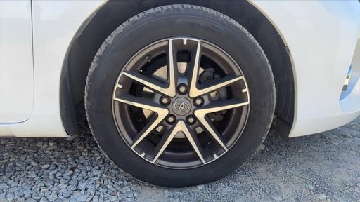Toyota Auris 1.4 D-4D 90 - Business – 2015 – 149965 km – Diesel – Boîte Manuelle — photo 27
