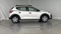 Dacia Sandero 1.0 ECO-G 100ch Stepway Essential — photo 4