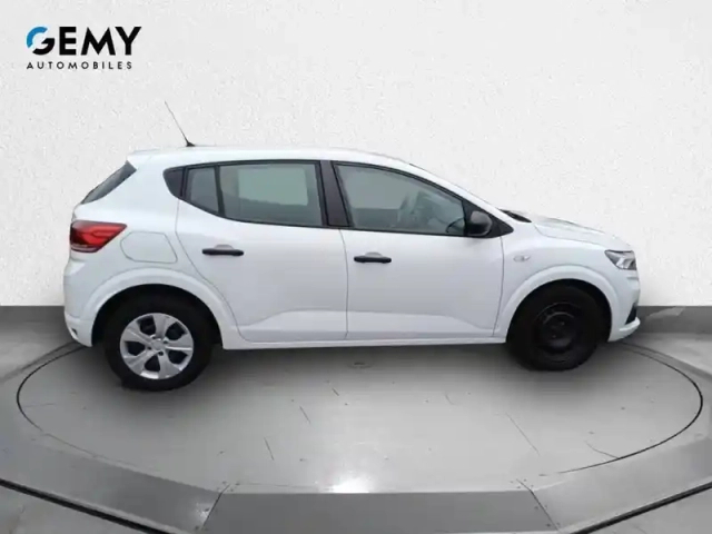Dacia Sandero sce 65 — photo 4