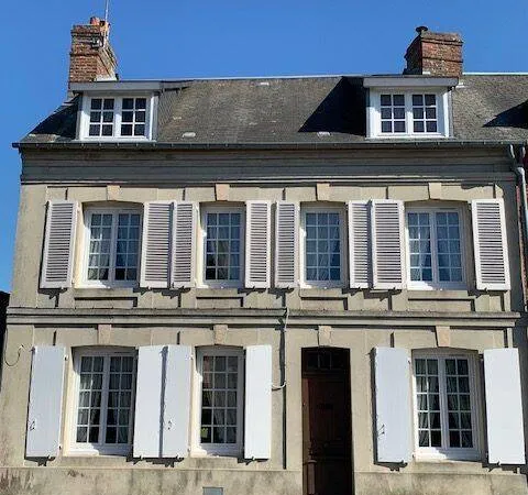 Maison 2 pièces 114 m²