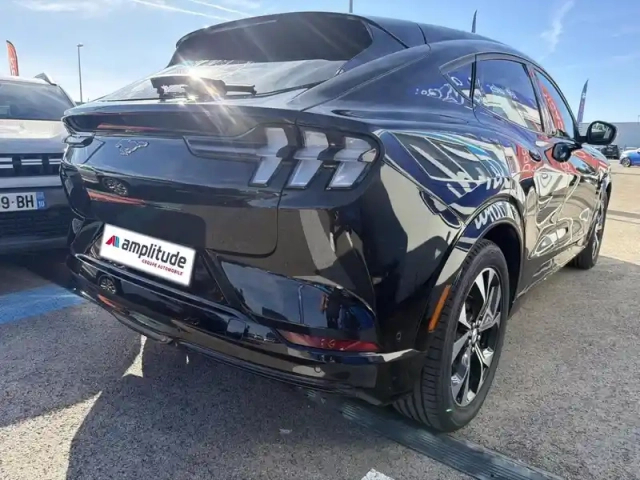 Ford Mustang mach-e 294 ch extended range 99kwh premium propulsion — photo 5
