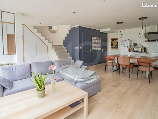 Loft/atelier/surface 3 pièces 80 m²