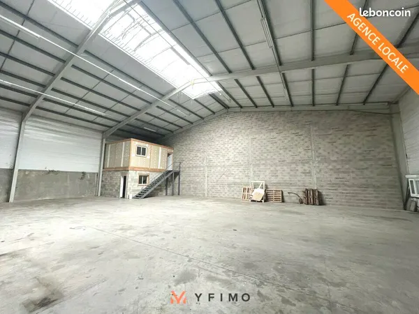 LOCAL D'ACTIVITE 460 m² GARGENVILLE