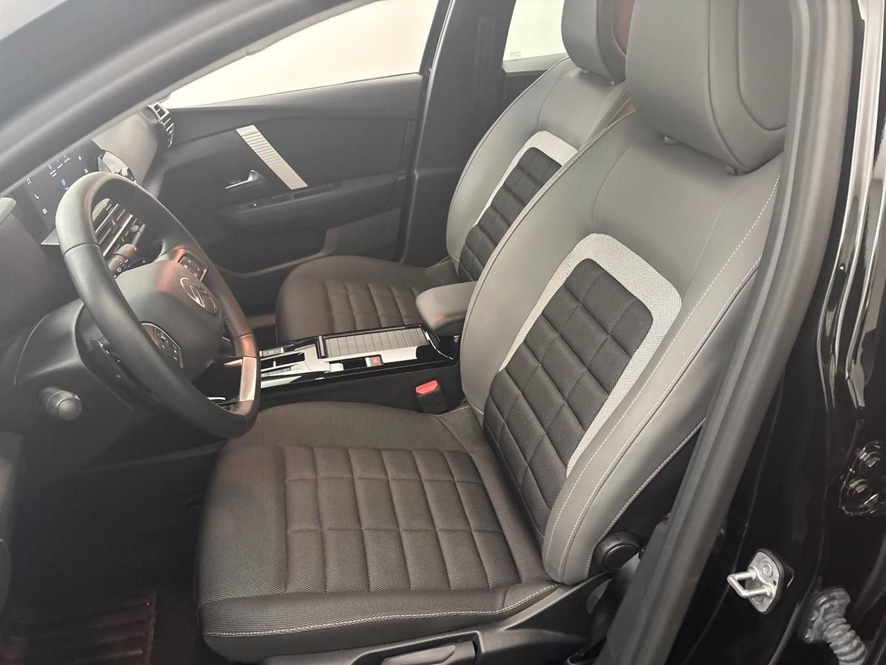 Citroën C4 hybride 136 e-dcs6 plus — photo 10