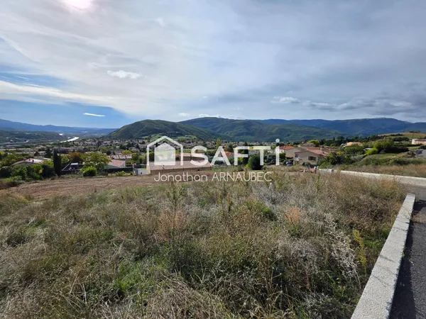 Construisez votre maison avec une vue panoramique sur les montagnes !