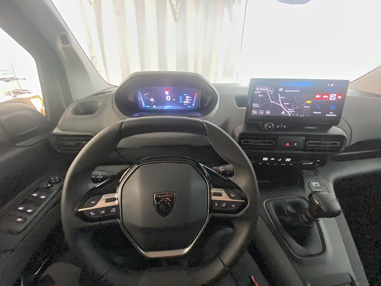 Peugeot Rifter m diesel 100 ch manuelle 5pl allure — photo 12