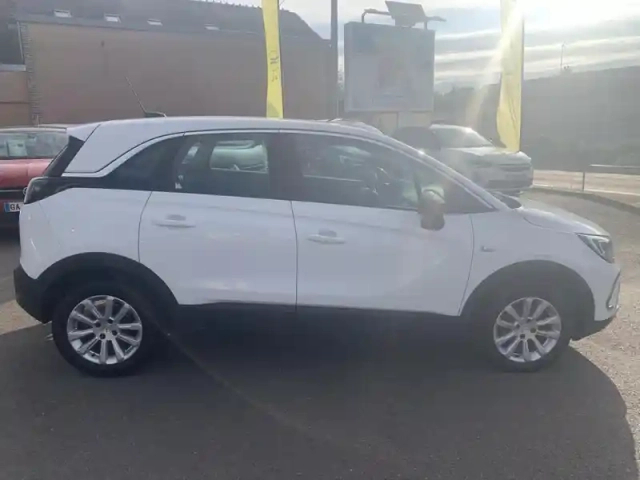 Opel Crossland 1.5 d 110ch elegance — photo 4