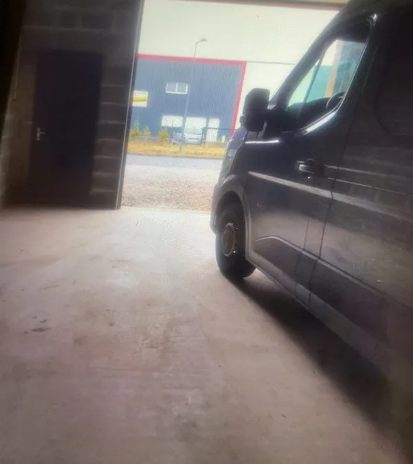 Photo 1