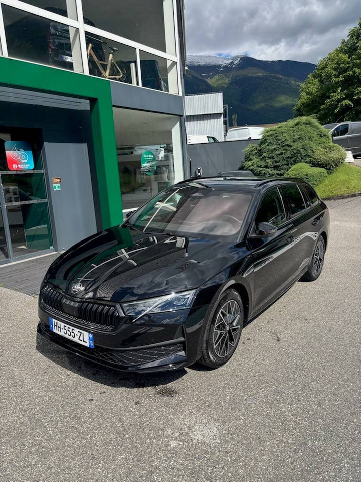 Skoda Octavia Combi 1.5 TSI Hybrid 150 ch ACT DSG7 Sportline — photo 1