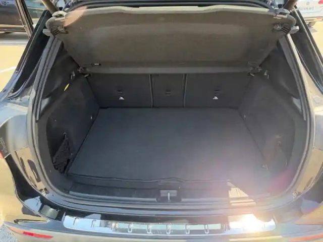 Mercedes Gla 200 d progressive line — photo 8