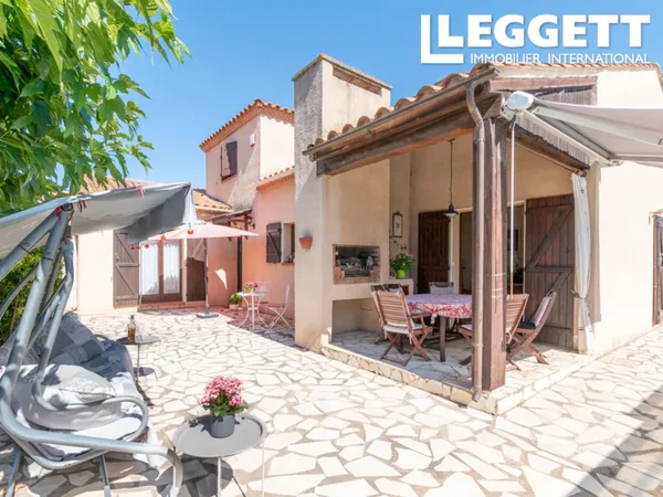 Spacieuse Maison Familiale de Plain-Pied avec Grande Piscine & Garage près de Narbonne et de la Médi