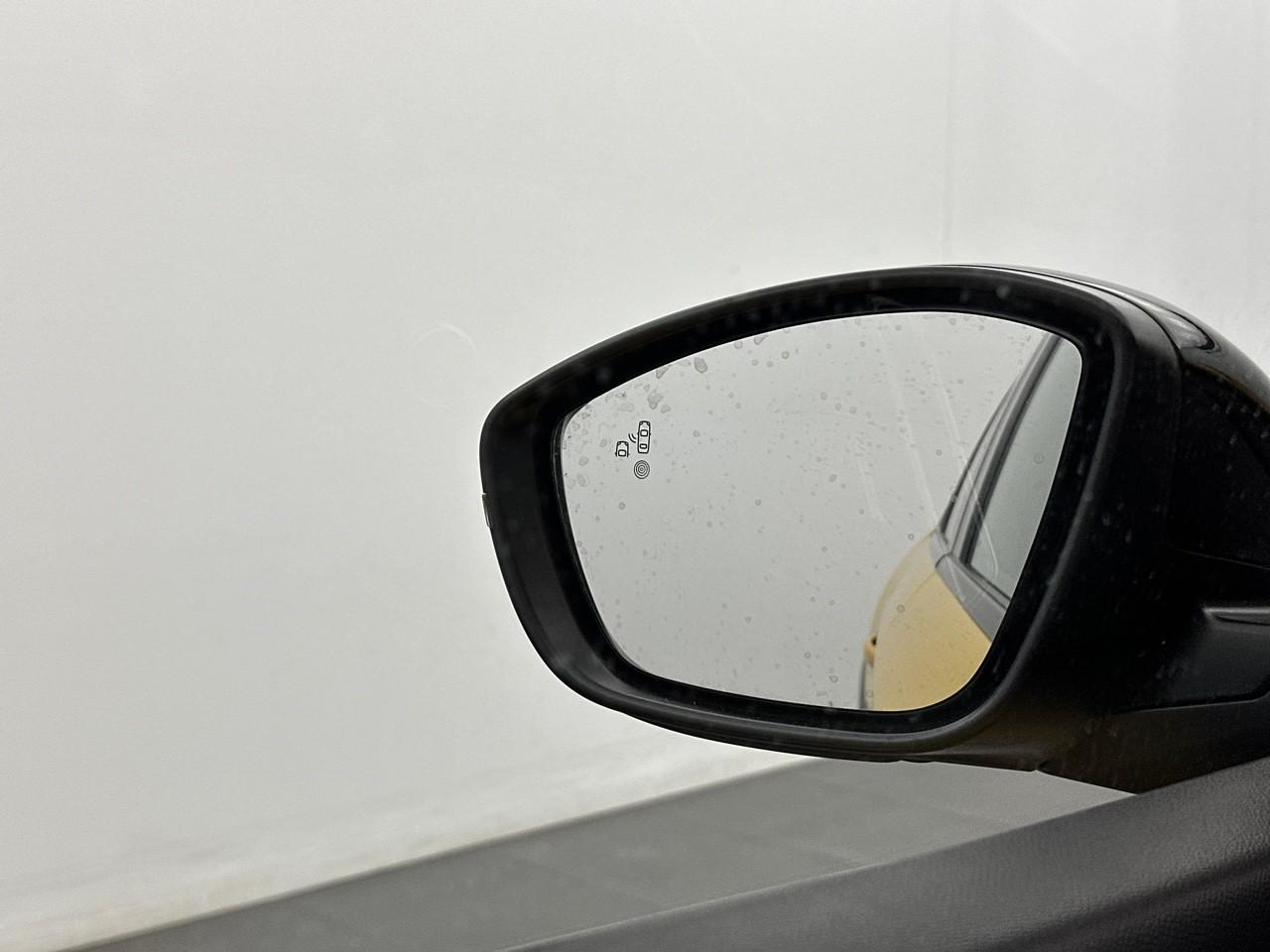 Peugeot 208 puretech 100 s&s bvm6 gt line — photo 15