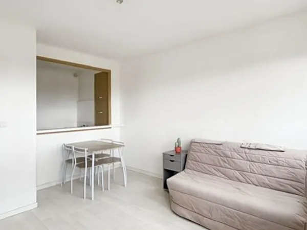 Studio 1 pièce 25 m²