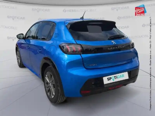Peugeot 208 e- 136ch allure — photo 8