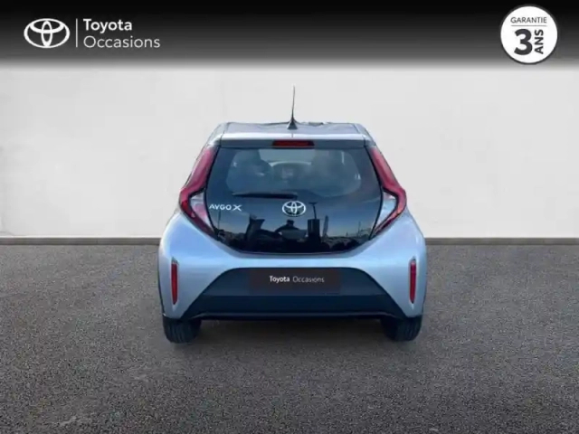 Toyota Aygo X 1.0 vvt-i 72ch dynamic — photo 3
