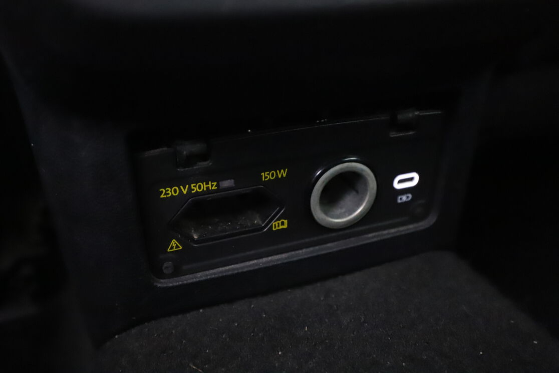 Volkswagen Arteon Shooting Brake 2.0 TDI EVO SCR R-Line DSG7 — photo 16