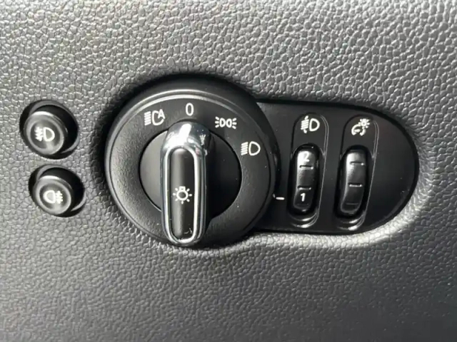 Mini Mini hatch 5 portes one 102 ch bva7 — photo 135