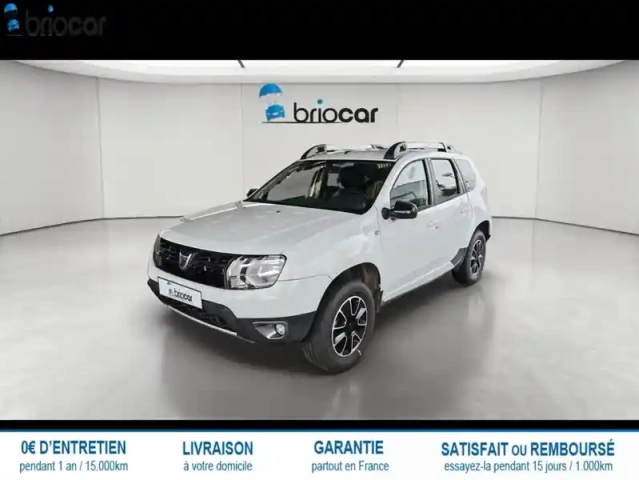 Dacia Duster 1.5 dci 110ch black touch 4x2 + attelage — photo 1