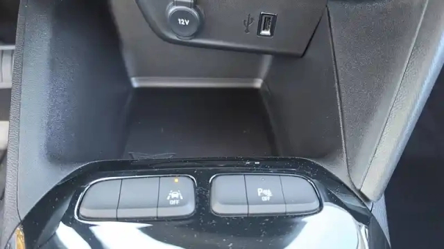 Opel Corsa electrique 136 ch &amp; batterie 50 kwh — photo 17