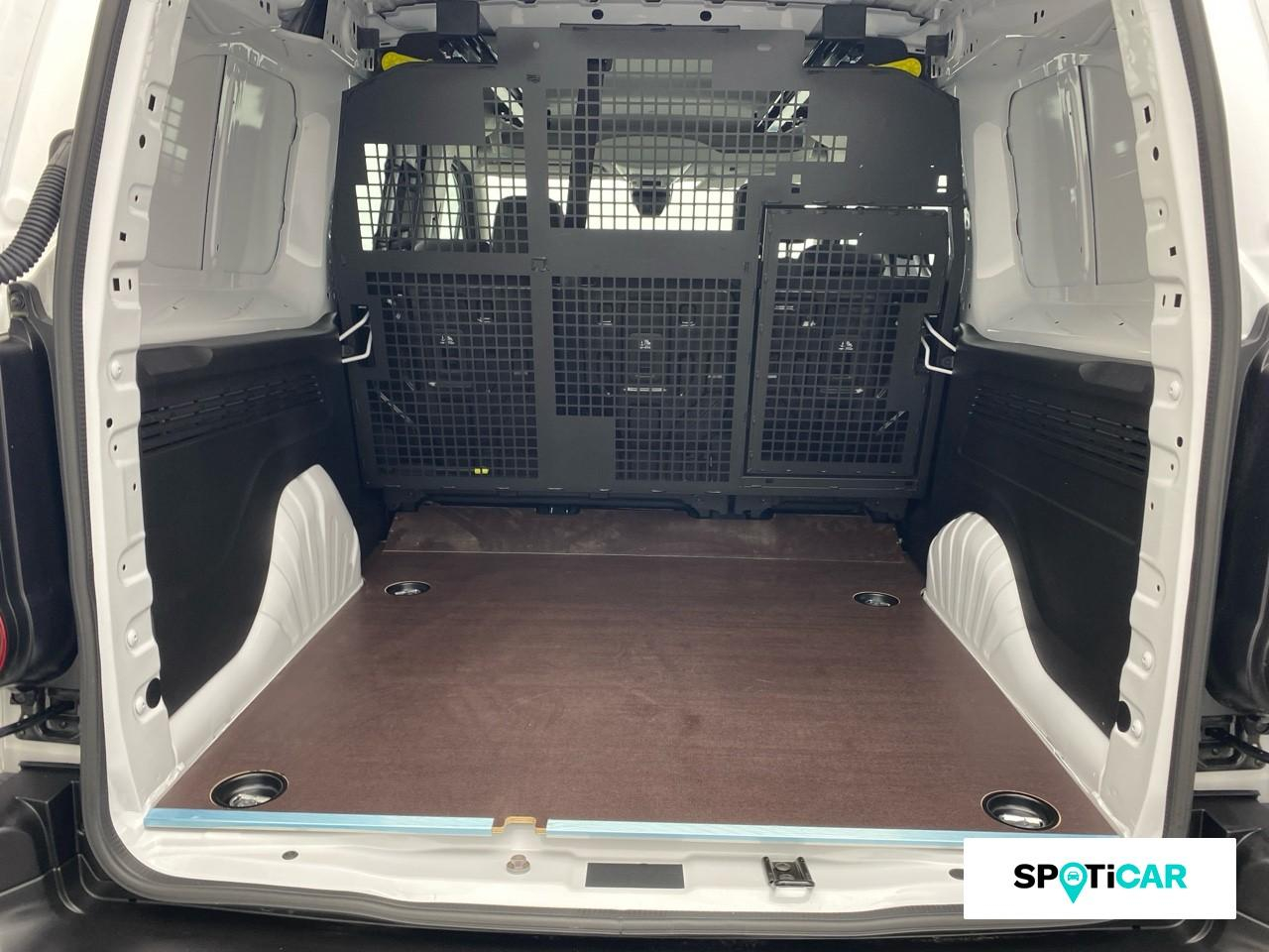 Citroën Berlingo xl diesel 100ch cabine approfondie repliable — photo 6