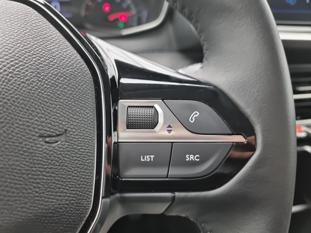 Peugeot 208 100 s&s bvm6 style — photo 23