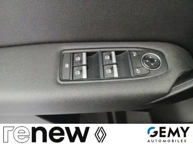 Renault Captur tce 90 — photo 12