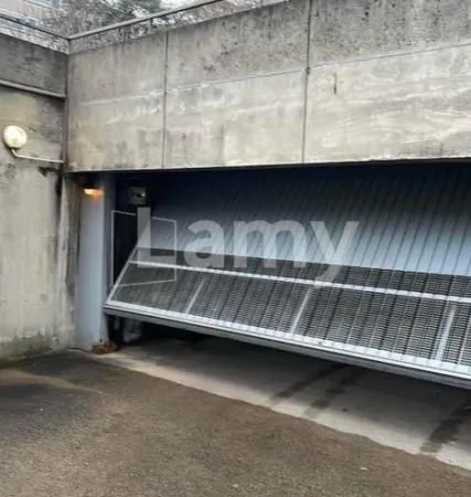 Parking 10 m² Lyon