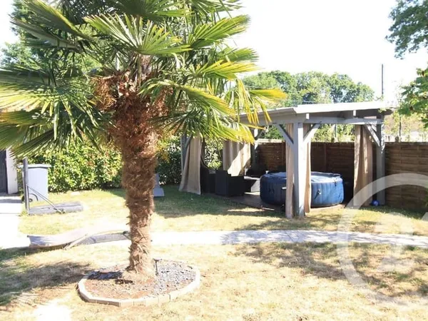 Maison 6 pièces 220 m²
