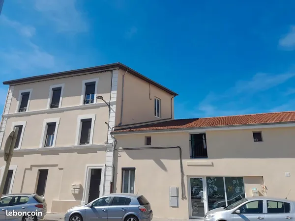 Local professionnel / commercial de 30 m²