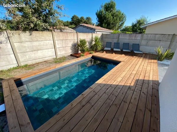 Maison T5 jardin, parking, piscine MEUBLE