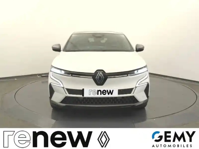 Renault Megane e-tech ev60 220 ch super charge — photo 17
