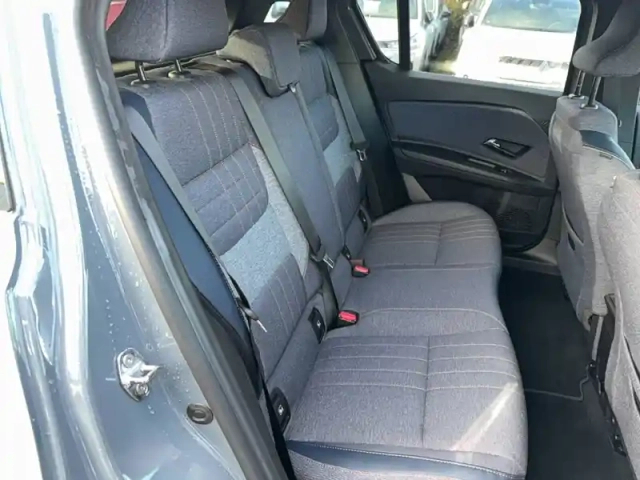 Renault 4 renault  e-tech electrique 150 ch autonomie confort — photo 16