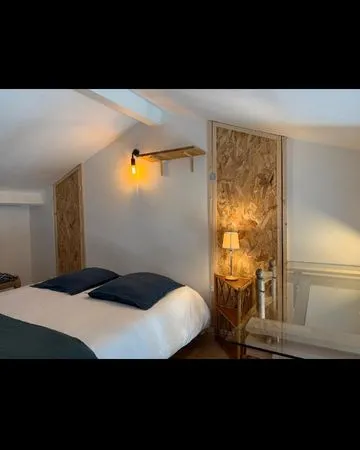 Loue chambre meublée dans colocation