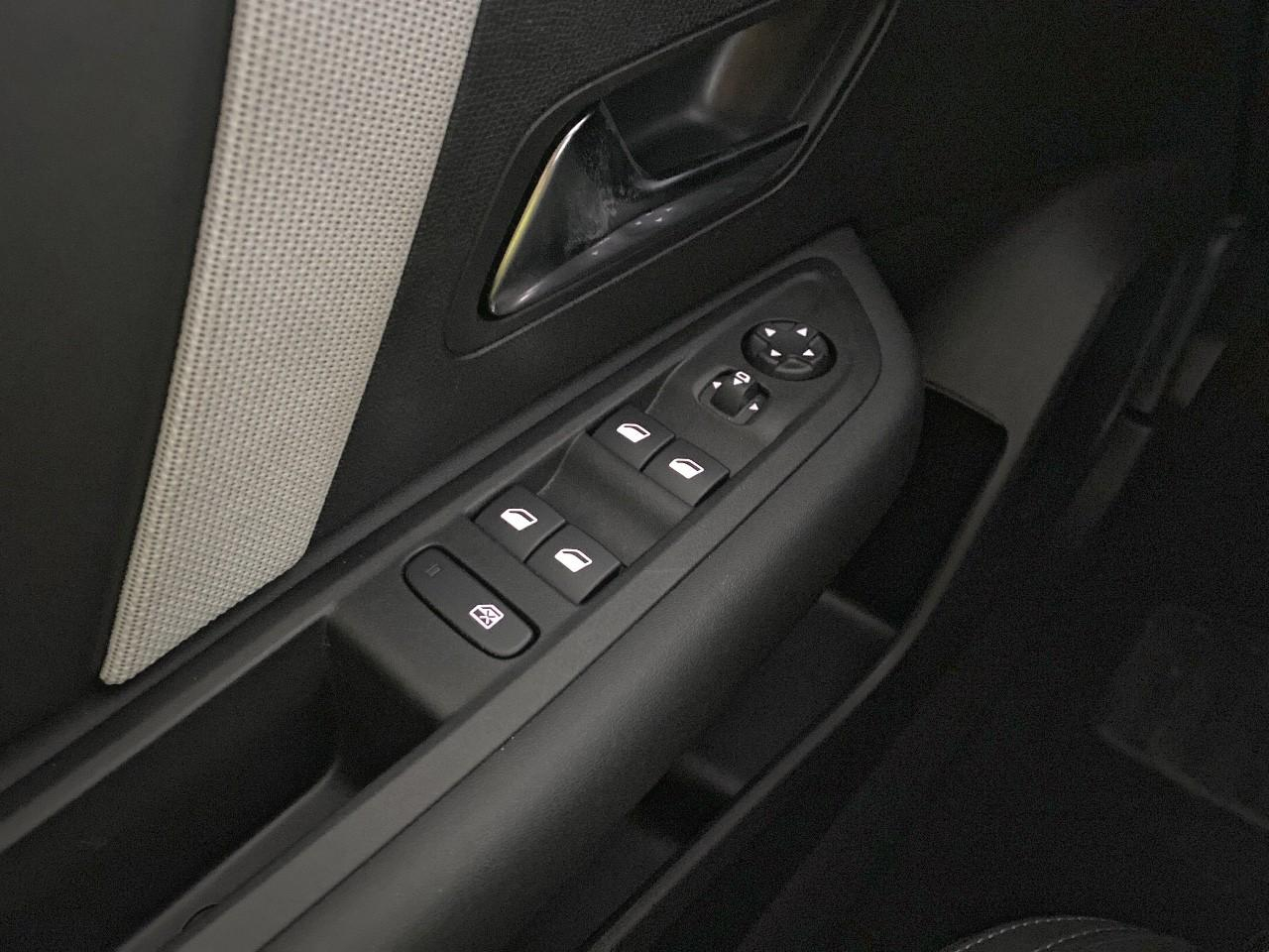 Citroën C4 hybride 136 e-dcs6 max — photo 20