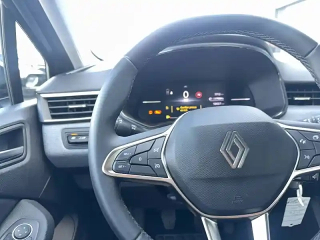 Renault Clio blue dci 100 ch gsr2 — photo 13
