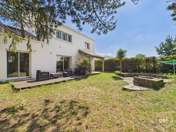 Maison 7 pièces 177 m²