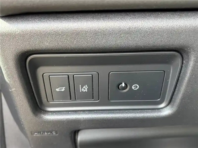 Land Rover Discovery Sport mark iv td4 180ch bva — photo 41