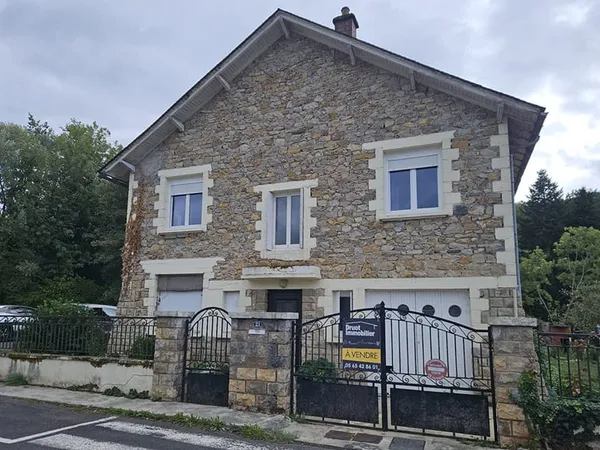 MAISON - garage - JARDIN coeur de ville