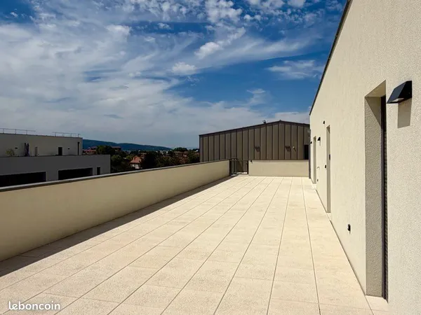 T5 neuf de 126 m² - Terrasse 106 m² et 2 loggias - Dernier étage