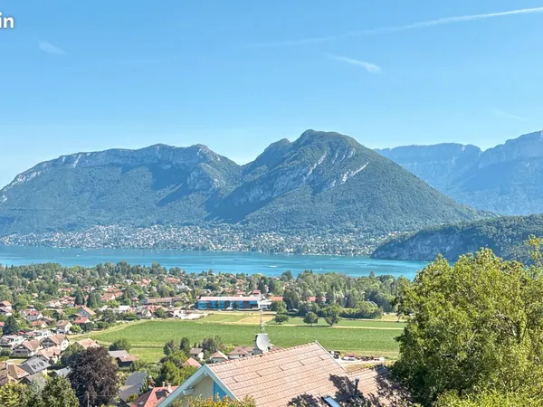 Maison 7 pièces 210 m²