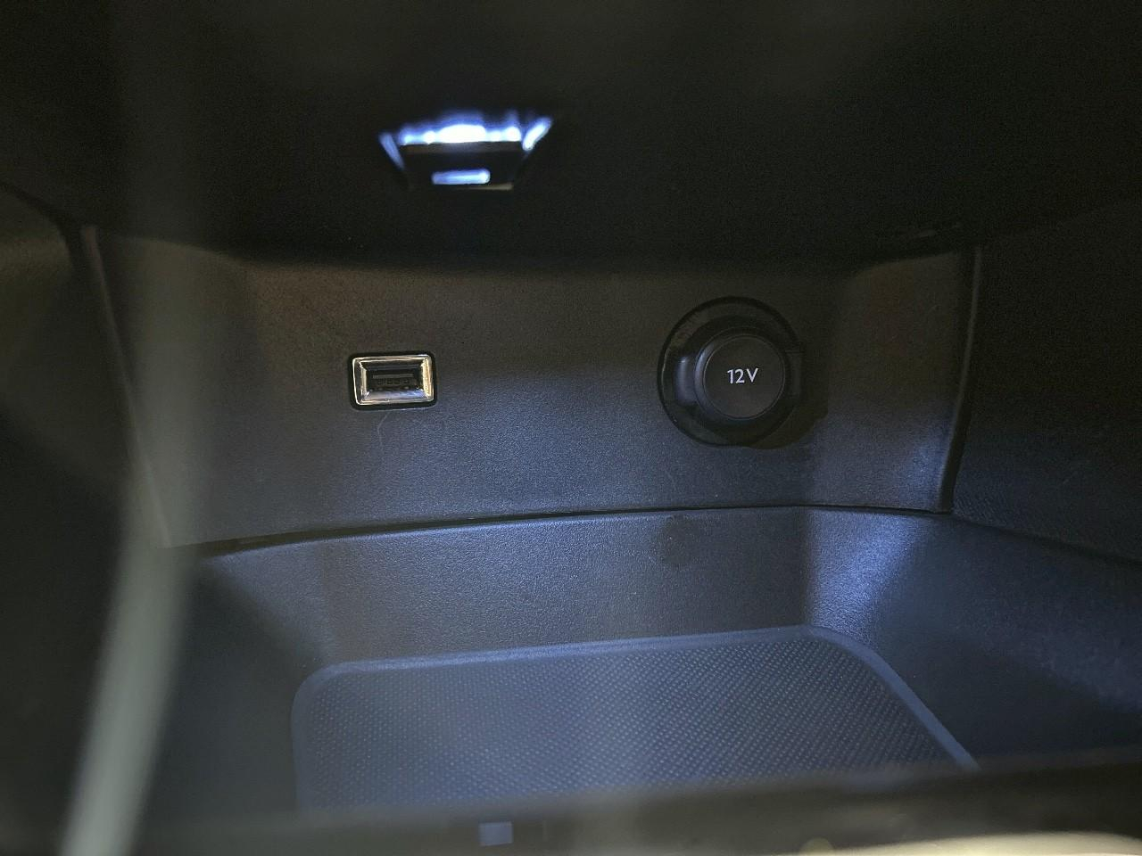Peugeot 5008 hybrid 136 e-dcs6 active pack — photo 28