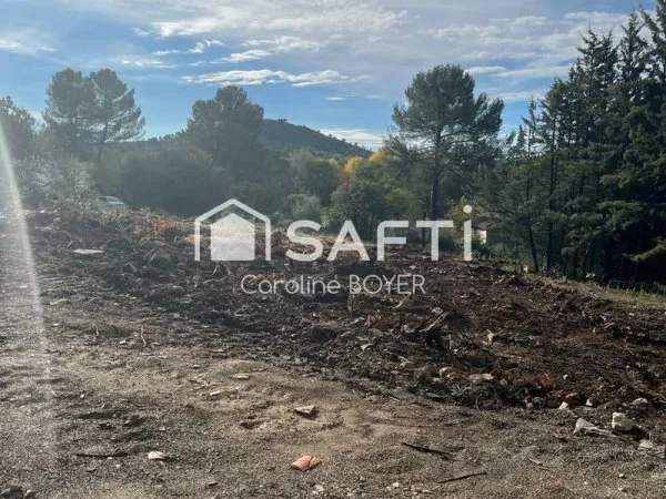 Terrain plat construtible de 405m2