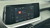 Peugeot 2008 1.2 PureTech 100ch S&S Style — photo 13