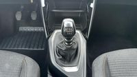 Peugeot 2008 1.2 100ch S&S Style — photo 16