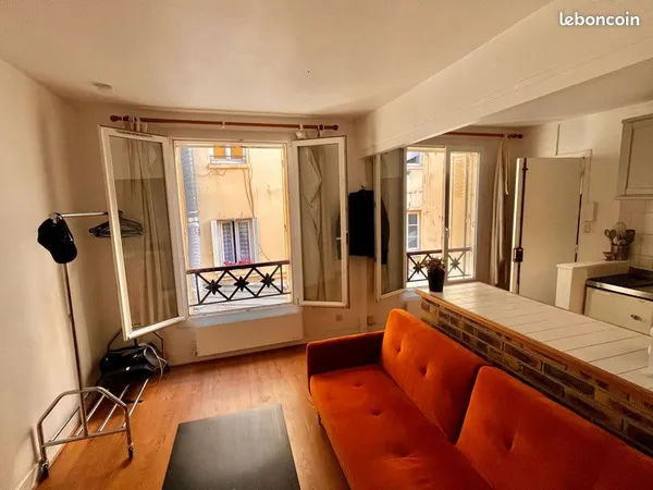 Appartement meublé 25m2 Paris 75009 - Location moyenne durée 1 à 4 mois