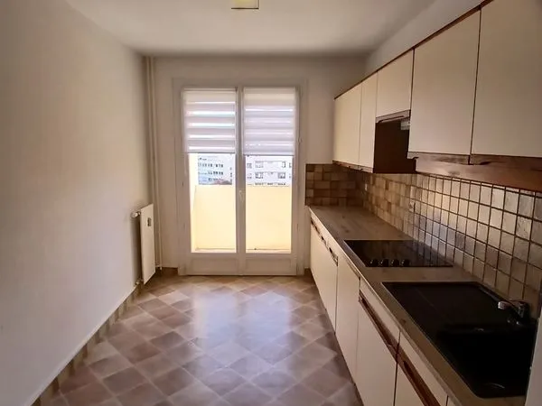 Appartement F3 centre 67 m2