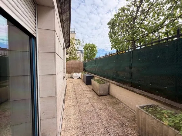 Studio 1 pièce 42 m²