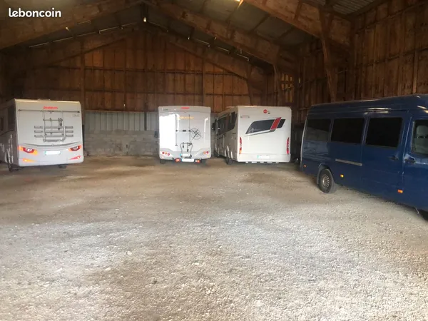 Garage camping car
