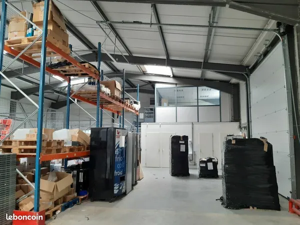 LOCAL D'ACTIVITE 465 m² GRÉSY-SUR-AIX