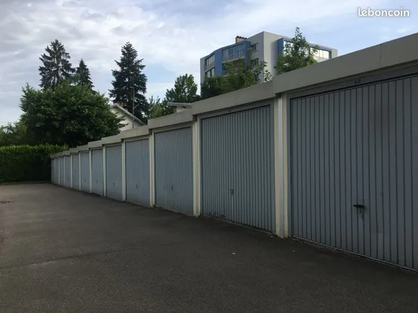 Garage à louer rue lanchy